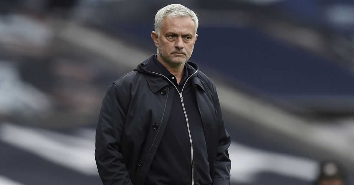 Mourinho se javio fotografijom starom deset godina nakon jučerašnjeg VAR skandala