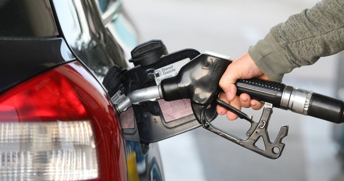 Pojeftinjuje gorivo, procurile nove cijene