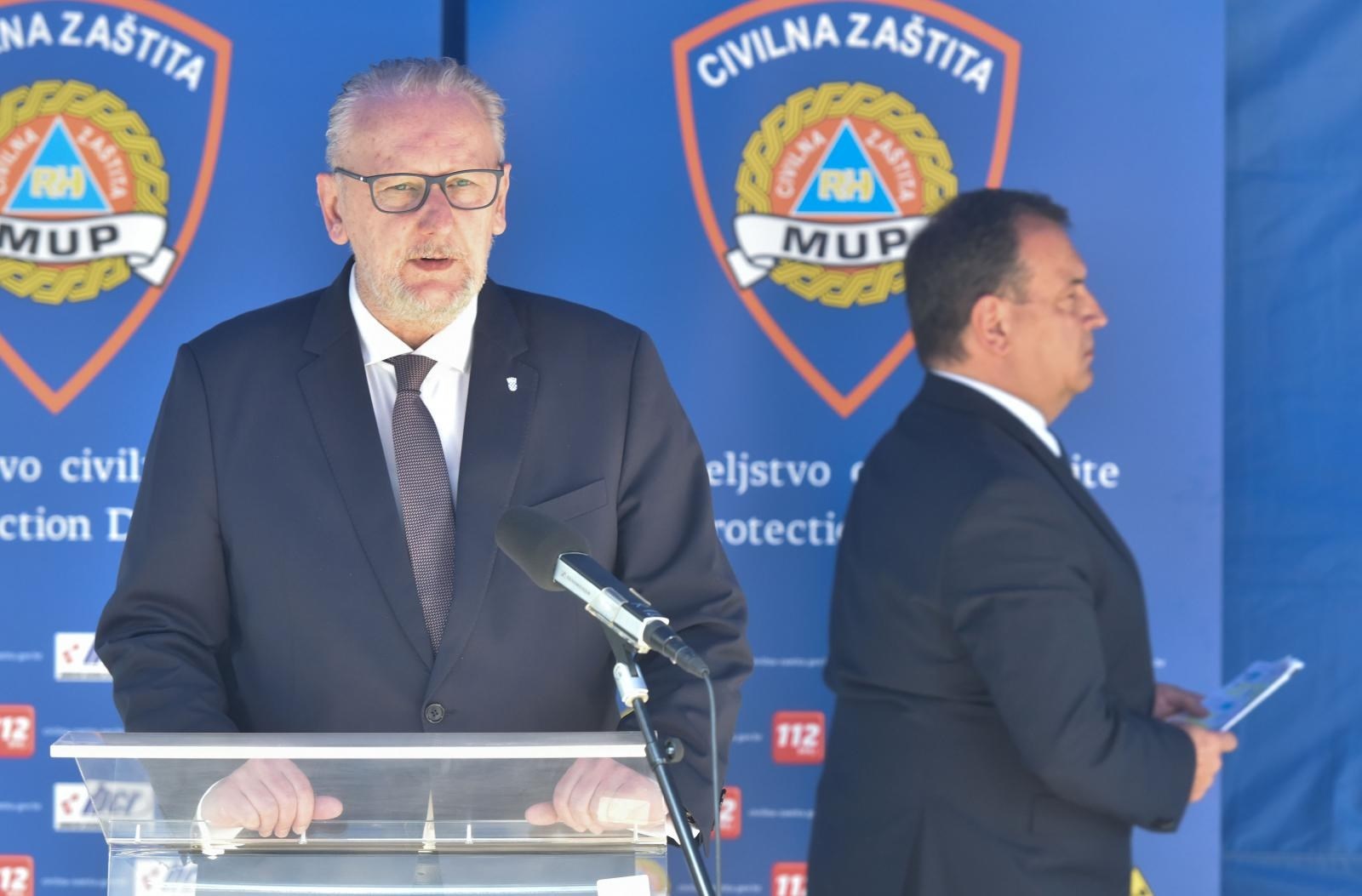 VIDEO Imamo 8 novooboljelih. Božinović: Slika punog ZET-ovog autobusa nije dobra