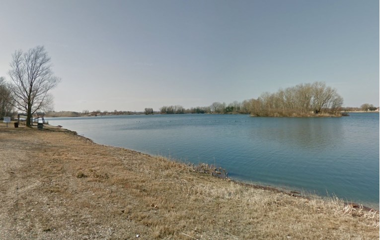 Na jezerima kod Koprivnice pronađeni mrtvi labudovi