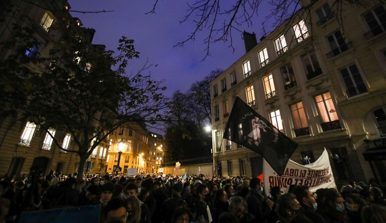 Prosvjedi u Francuskoj protiv novog zakona o sigurnosti, tisuće na ulicama