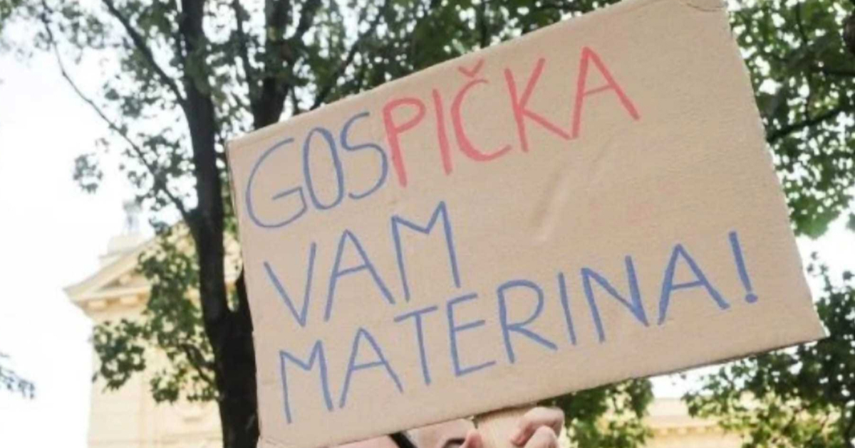 VIDEO I FOTO Pogledajte transparente na Hodu za Liku