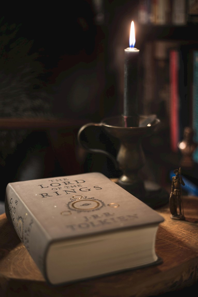 "Gospodar prstenova" i "Harry Potter": Dva titana fantazijske književnosti