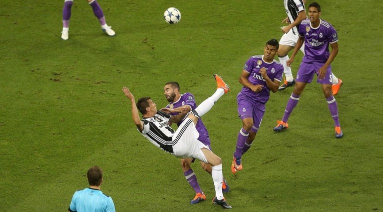 Dan kada je Mandžukić zabio možda najljepši gol finala LP-a, a Modrić bio junak