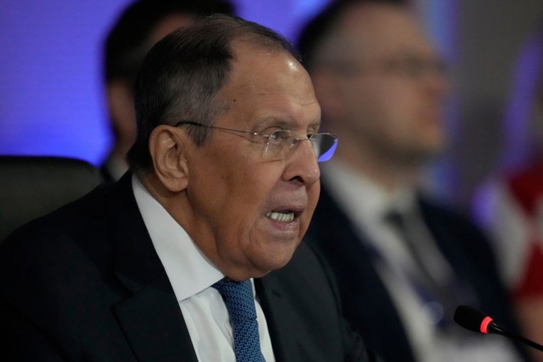 Rusija poziva Zelenskog u Moskvu na sastanak s Putinom