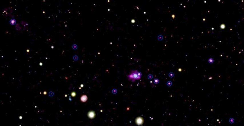 FOTO U ovom dijelu svemira snimljeno čak 14 supermasivnih crnih rupa