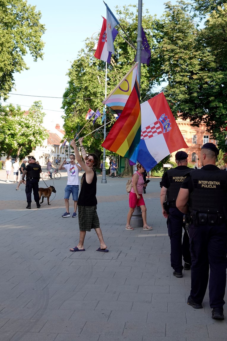 "Tko ne vjeruje da ima mržnje, neka pogleda komentare": Bili smo na Karlovac Prideu