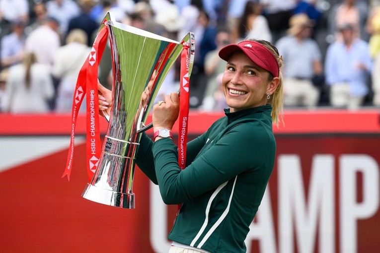 Pogledajte što je Vekić napisala na kameru nakon što je osvojila WTA turnir u Londonu