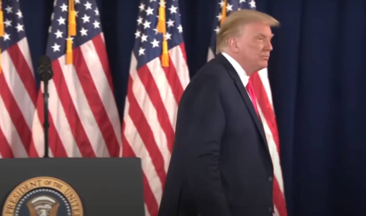 Trump napustio konferenciju nakon što mu je novinarka postavila neugodno pitanje