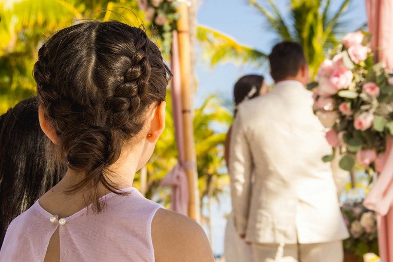 Mladenka zabranila djecu na vjenčanju, njeni roditelji zato odbili platiti svadbu