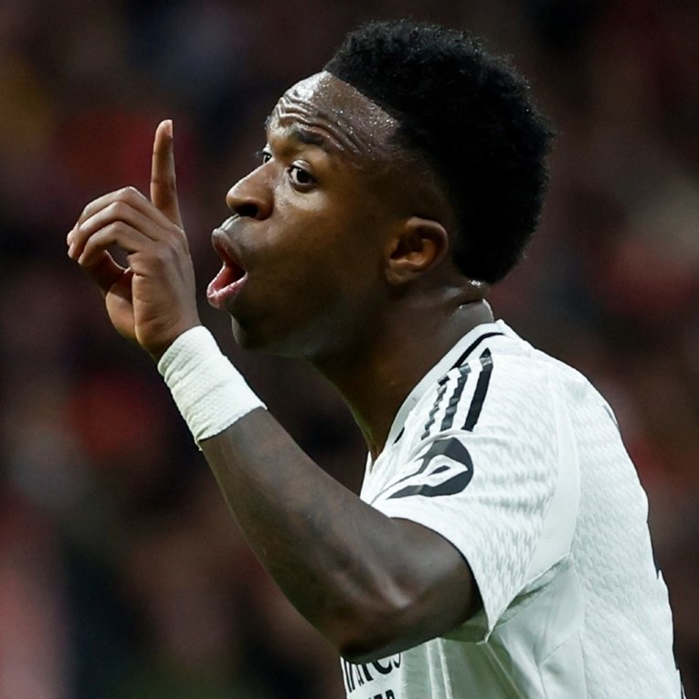 Vikali su Viniciusu da je majmun. Sada idu u zatvor na godinu dana