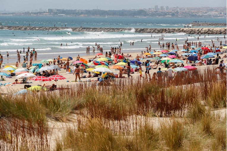 Portugal zove Britance na ljetovanje, ali Španjolska ima drugačiji pristup