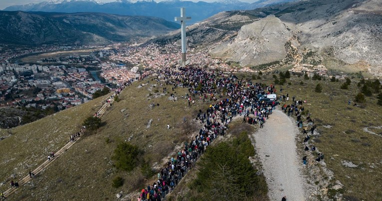 Muškarac prijetio rušenjem križa iznad Mostara. "Srušit ću te, oba mi oka crna"