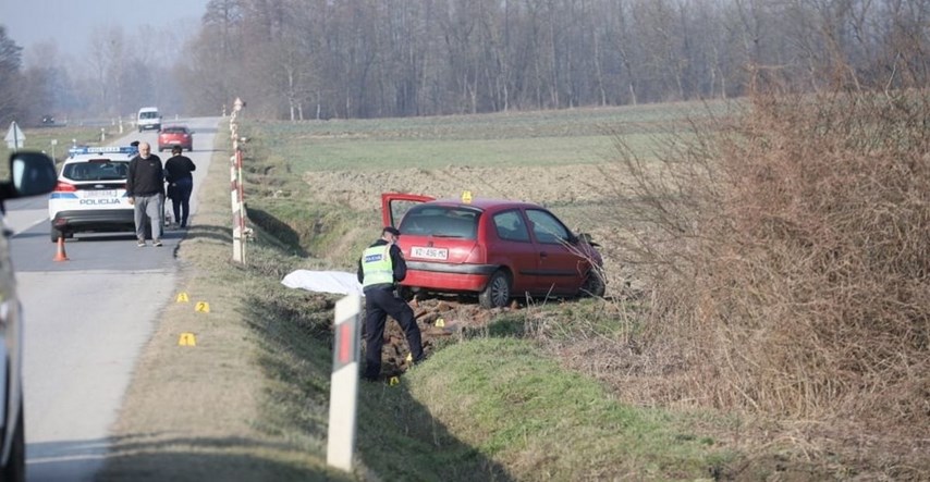 Teška nesreća u Podravini, vozač sletio s ceste u kanal i na mjestu poginuo