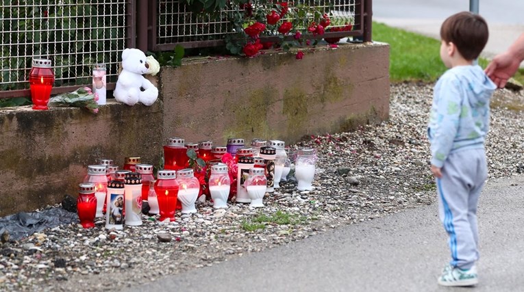 Stanovnici Dugog Sela pale svijeće za djevojčicu poginulu u naletu kamiona