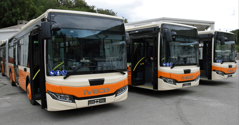 Dubrovački Libertas nabavio tri zglobna autobusa