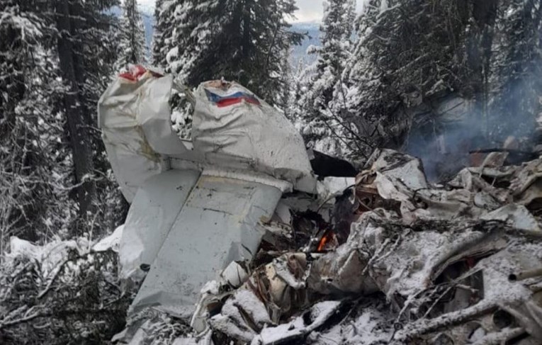 Srušio se ruski avion, oba pilota poginula