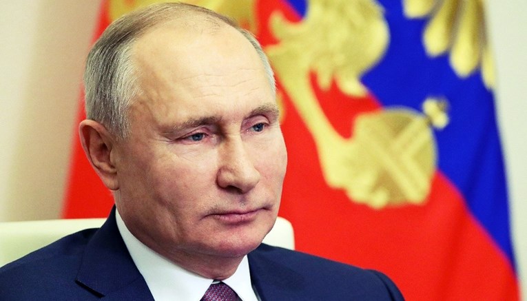 Putin donio nove zakone, želi ograničiti američke društvene mreže
