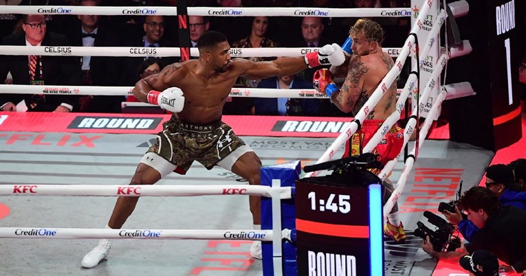 Komentator borbe Paula i Joshue: Navijači nisu platili da gledaju ovo s*anje!