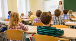 Studija: Roditelji u Engleskoj više ne misle da djeca trebaju svaki dan biti u školi