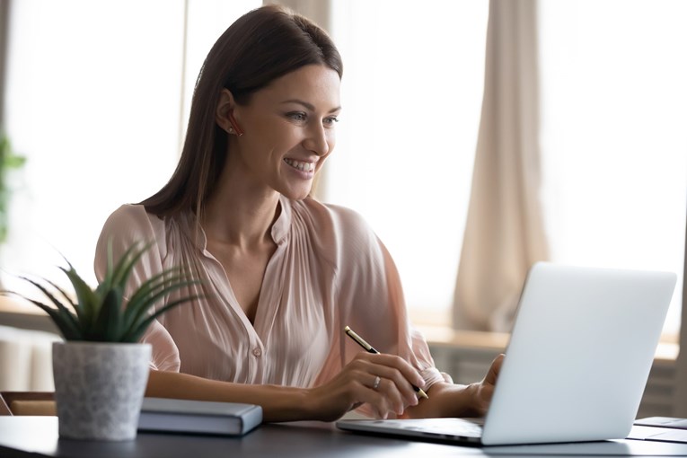 Za vaš karijerni razvoj i sreću odaberite 100% online studij na hrvatskom jeziku