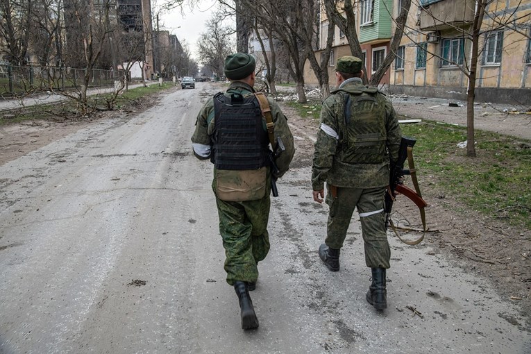Rusi: Srušili smo dva helikoptera, pokušali su evakuirati vođe Azova iz Mariupolja