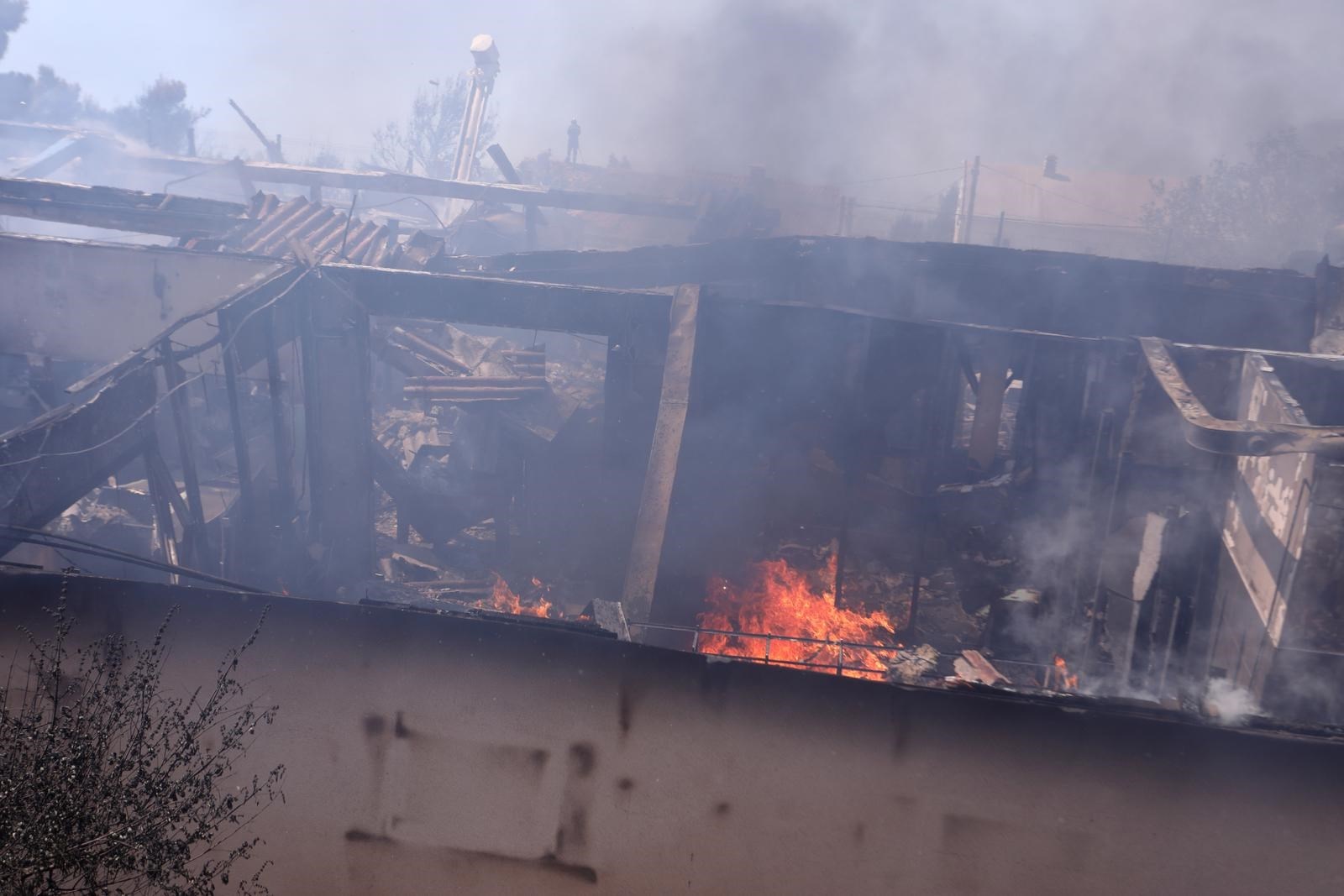 FOTO U potpunosti izgorjela uljara u Marušićima