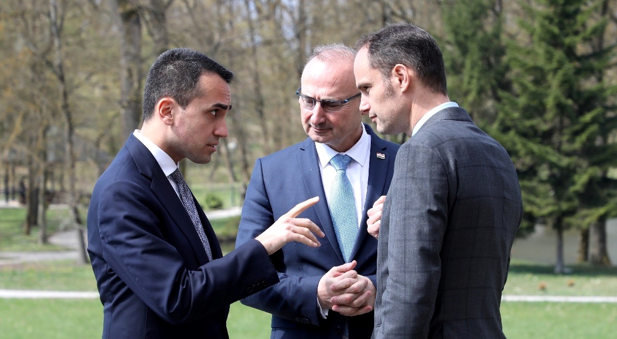 Grlić Radman i ministri Italije i Slovenije osudili rusku invaziju na Ukrajinu