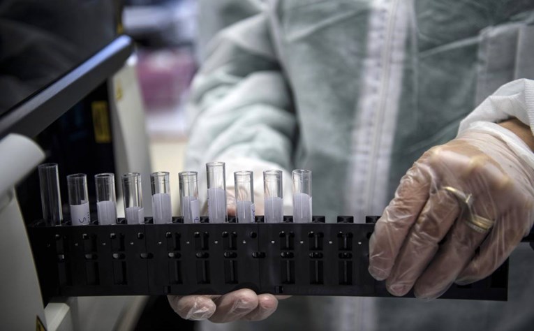 WHO: Razmatramo više lijekova koji bi mogli pomoći oboljelima od koronavirusa 