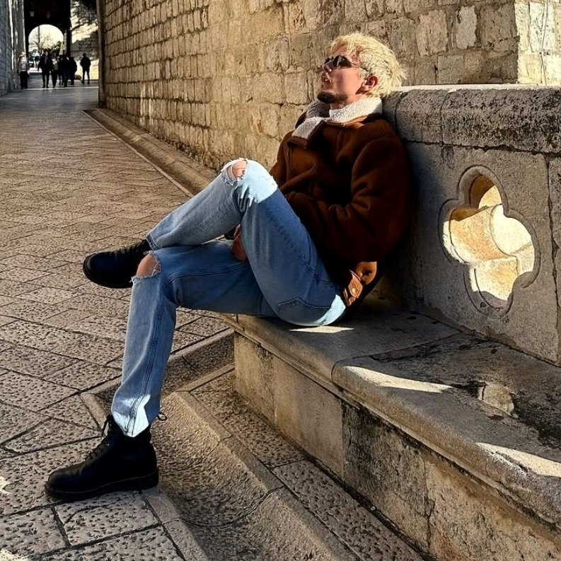 Naš pjevač svirao po ulicama Trsta pa se vratio u Hrvatsku i objavio dirljiv video