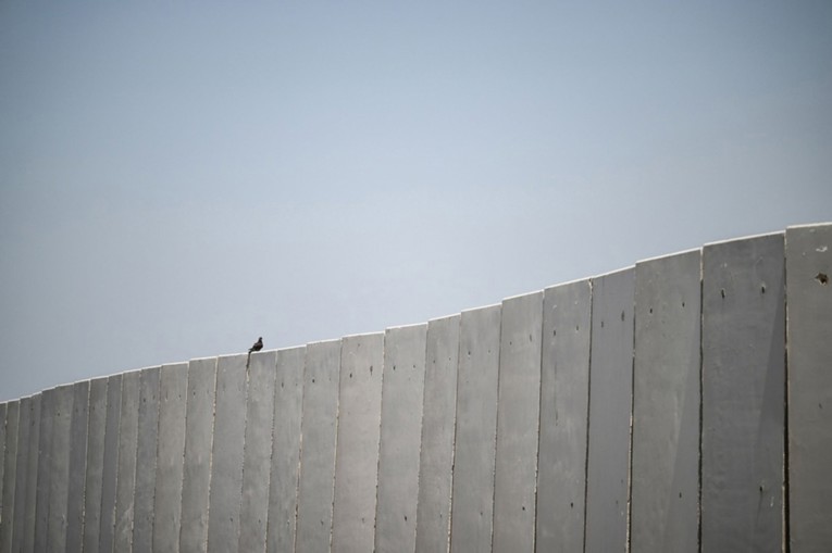 Gaza se fizički dijeli na dva dijela. Izrael gradi zid dug više od 23 km