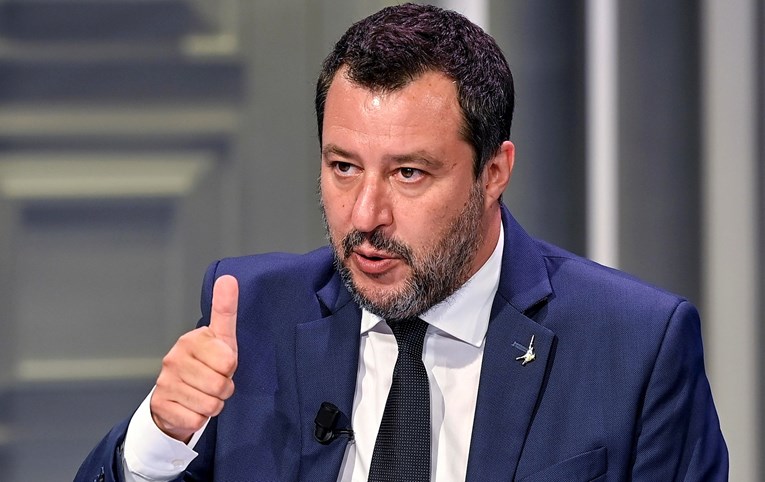 Počelo suđenje Salviniju zbog zaustavljanja broda s migrantima, odmah je odgođeno