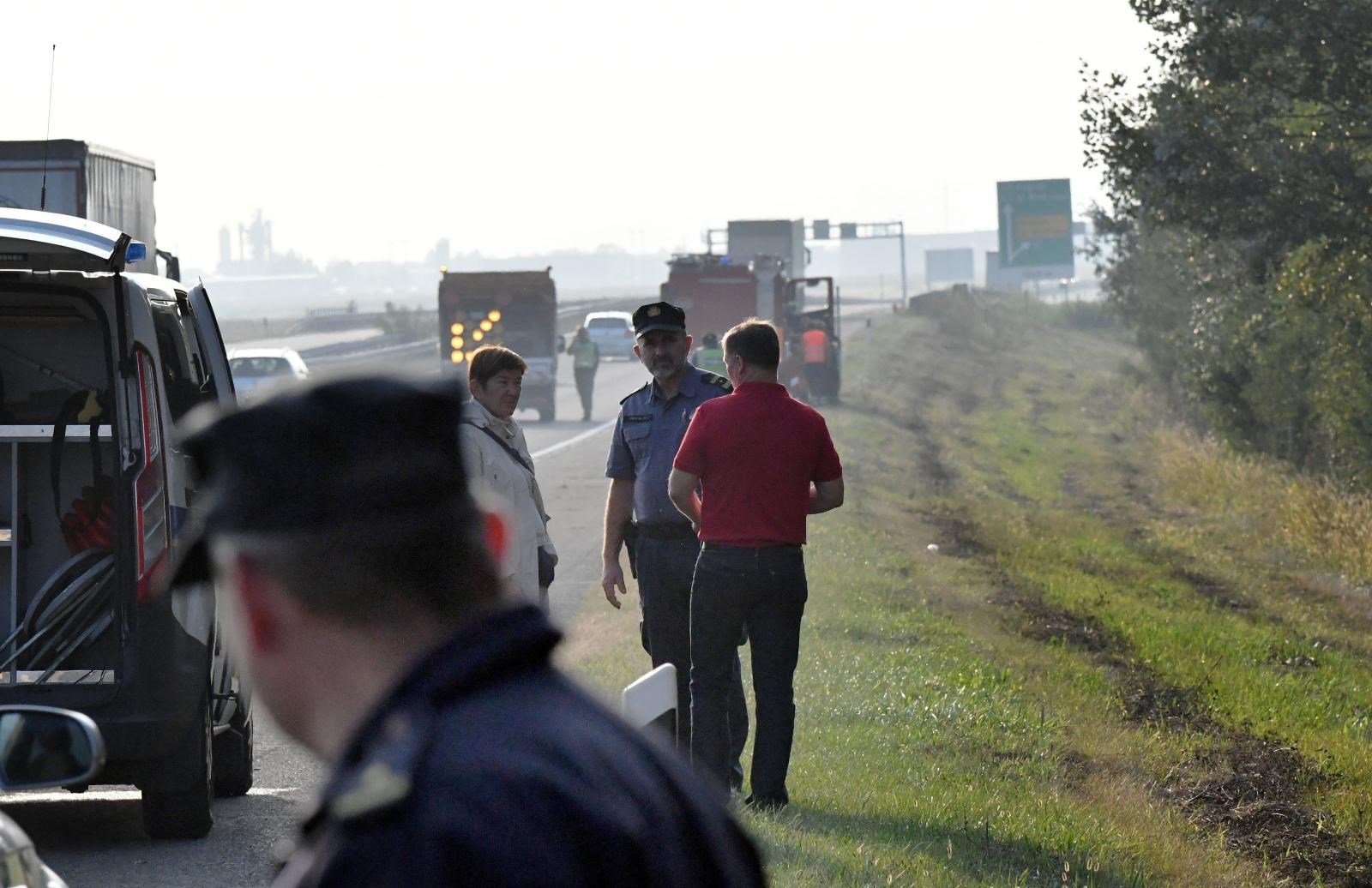 Policija objavila detalje nesreće na A3, u prevrnutom autu izgorjelo dvoje ljudi