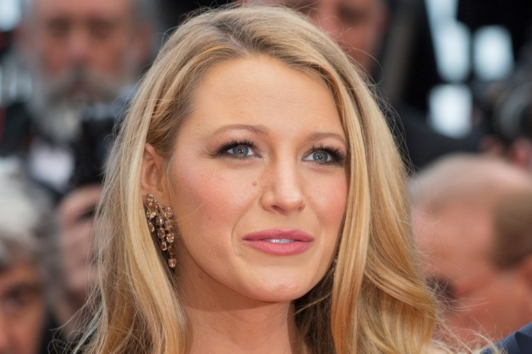 "Stvarno je predivna": Blake Lively oduševila u bijelom izdanju