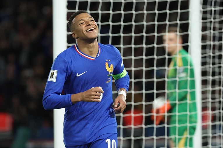 Mbappe iz kampa reprezentacije otišao u Dubai. Francuzi opet postavljaju ista pitanja