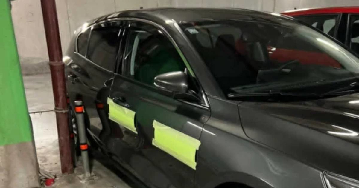 FOTO Vozač u Dubrovniku pronašao neobičan način da zaštiti auto od ogrebotina