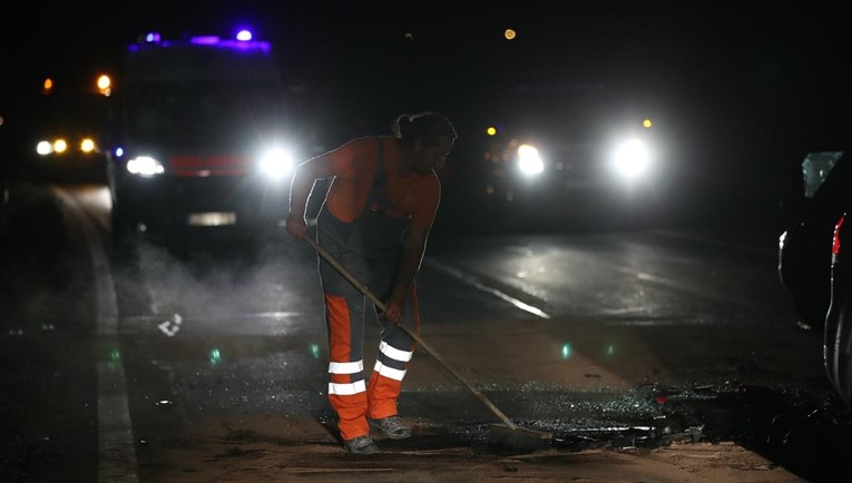 Detalji teške prometne kod Imotskog: U Mercedesu poginuli dečki od 20 i 17 godina
