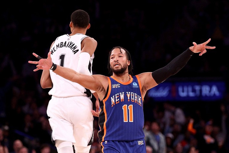 Veliki preokret Knicksa kod Spursa za pobjedu u prvoj utakmici NBA finala