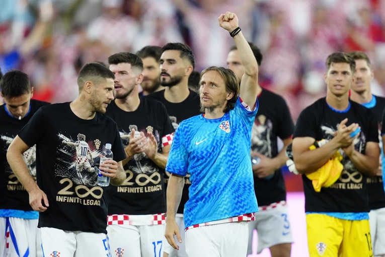 Pitanje je bilo "Tko se treba oprostiti od reprezentacije?". Ovako ste odgovorili