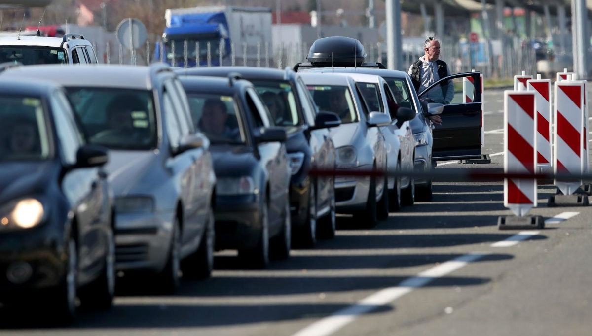 Teretnjaci na GP-u Bregana šest sati čekaju ulaz u Hrvatsku