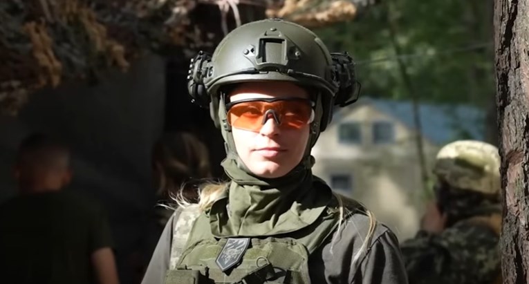 One su Vještice iz Buče. Djeci čitaju priče za laku noć, uzmu oružje i ruše dronove