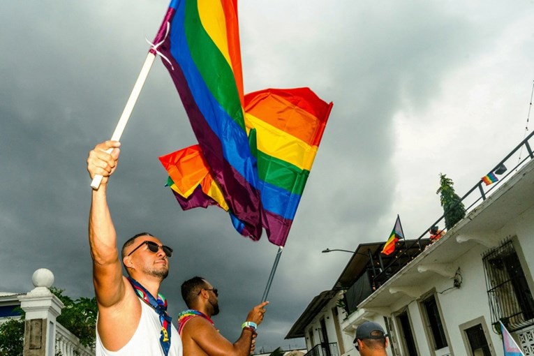 Američki Vrhovni sud odbacio pokušaj rušenja odluke kojom su ozakonjeni gej brakovi