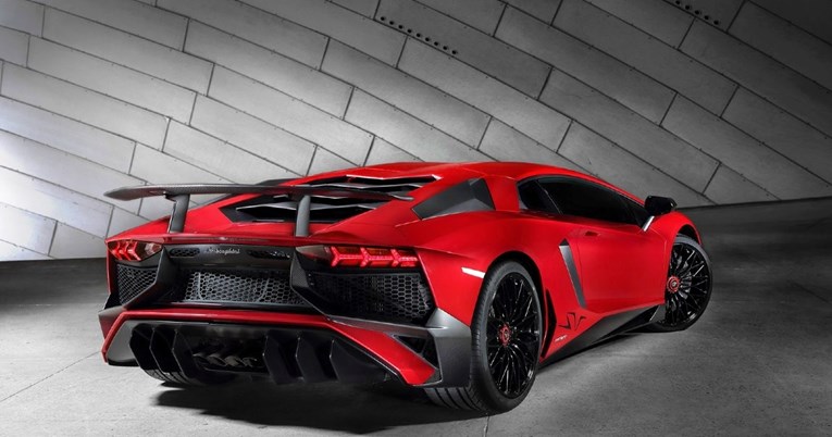 Lamborghini je prisiljen vratiti najskuplji model u proizvodnju, evo i zašto