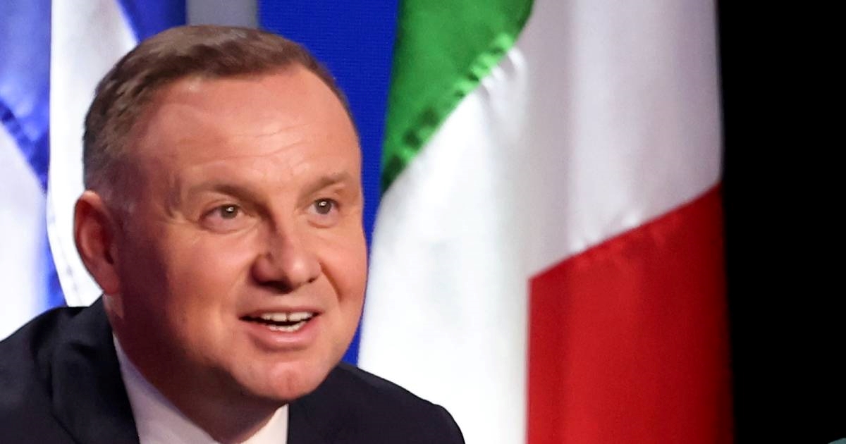 Ruske komičare spojili s predsjednikom Poljske. Uvjerili ih da ga zove Macron