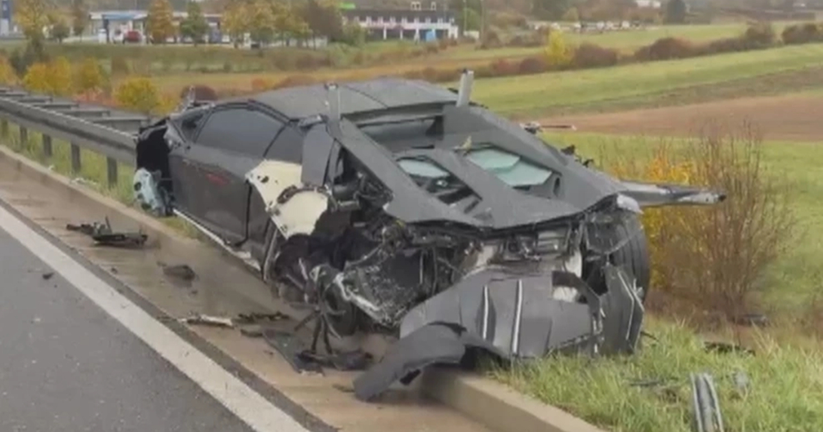 Lamborghini se zabio u ogradu na A1