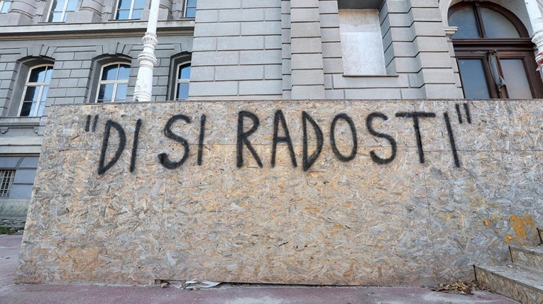 FOTO Ovo su grafiti u Zagrebu: "Di si radosti", "Di si lipa"