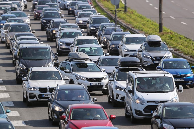 Za vikend je na autocestama bilo 25 posto manje vozila nego isti vikend lani