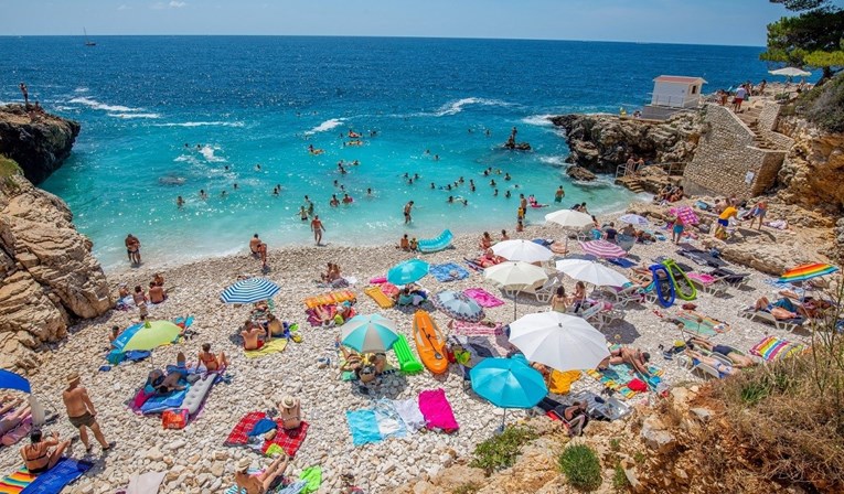 Hrvatska ostvarila 80% dolazaka iz 2019.: "Turisti žele ostati, ali sve je puno"