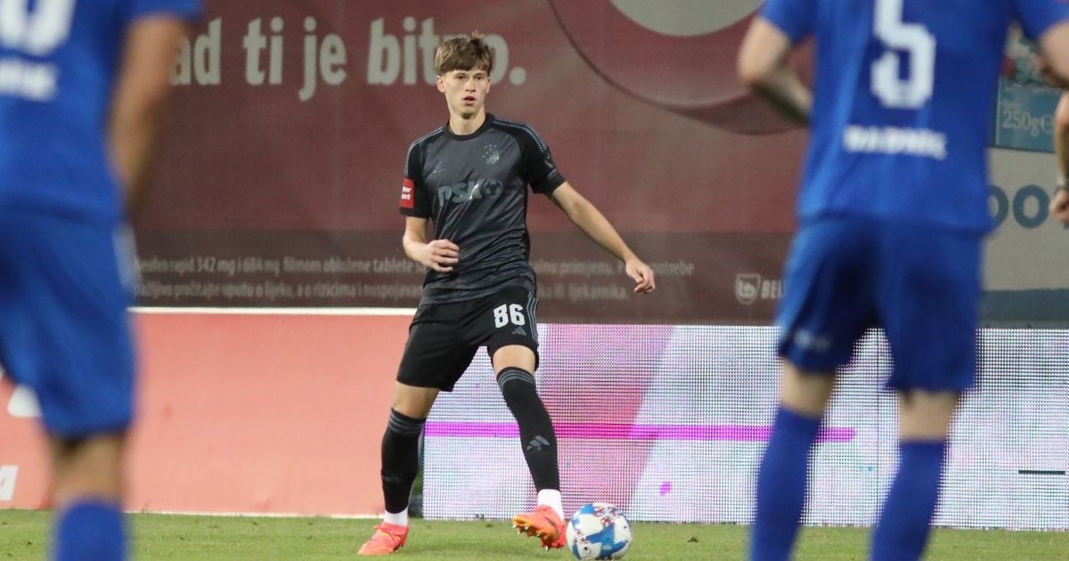 Jeste li primijetili koji broj na dresu nosi Jakirovićev sin?