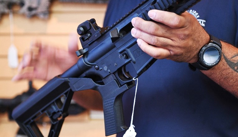 Američki Vrhovni sud ukinuo zabranu prepravljanja vatrenog oružja